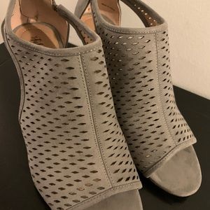 Grey sling backs 9 1/2 suede